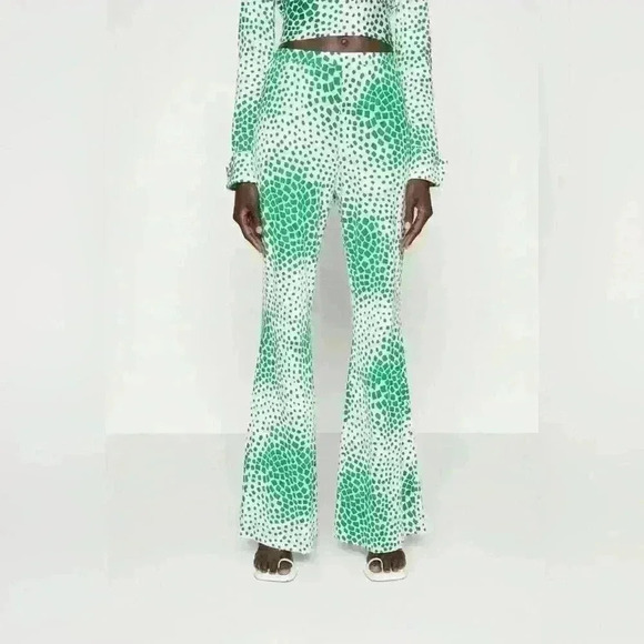 Diane von furstenberg Brooklyn Flared Pants in Flora Nocturna Green - Picture 2 of 14